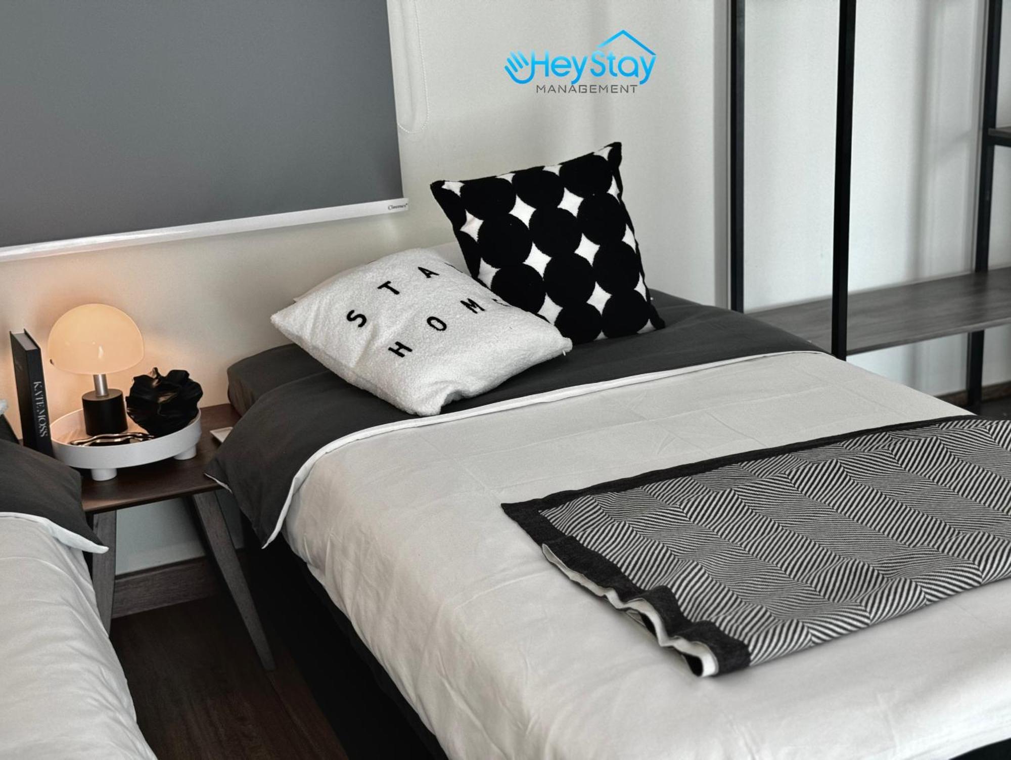 The Apple By Heystay Management Apartment *
